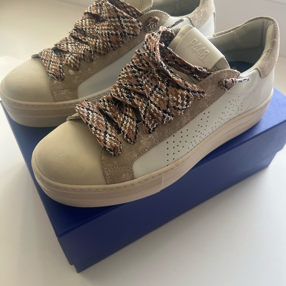 P448  Cream/tan, white & gold Thea Women's Sneakers